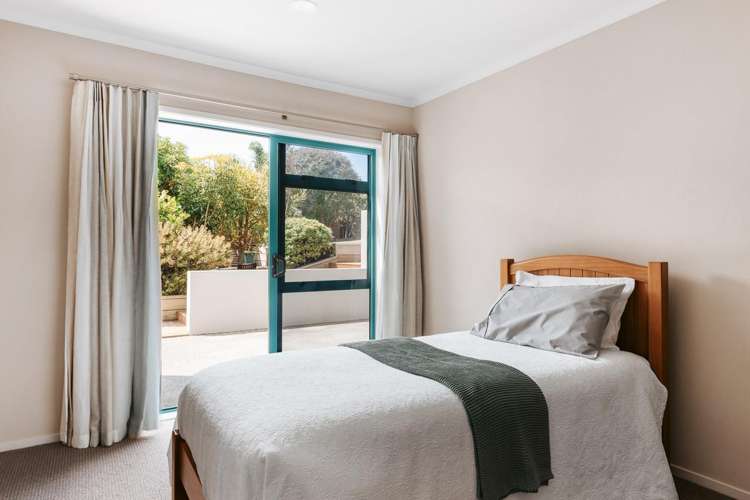 7 Island View Heights Coastlands_12