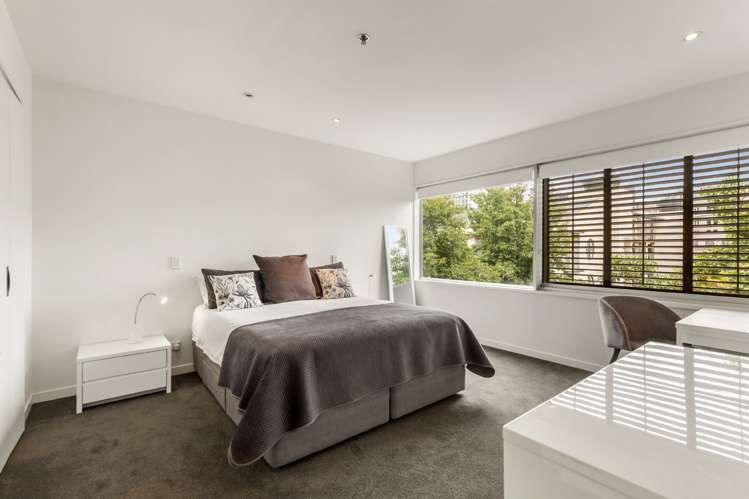 304/125 Customs Street Auckland Central_13