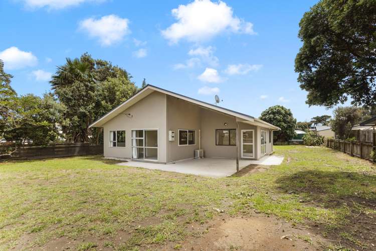 1 Cordyline Road Port Waikato_29