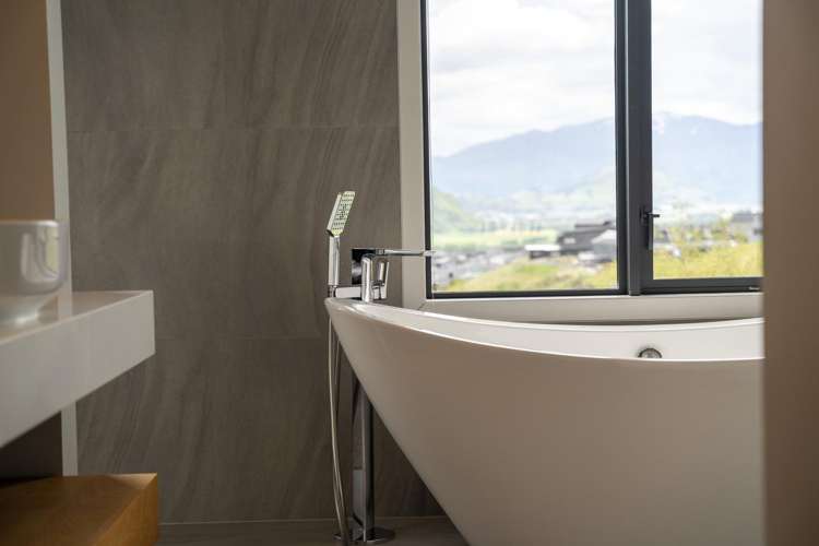 44 Orford Drive Jacks Point_17