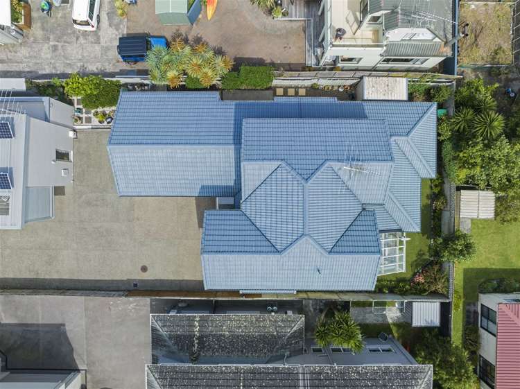 22 The Esplanade Eastern Beach_30