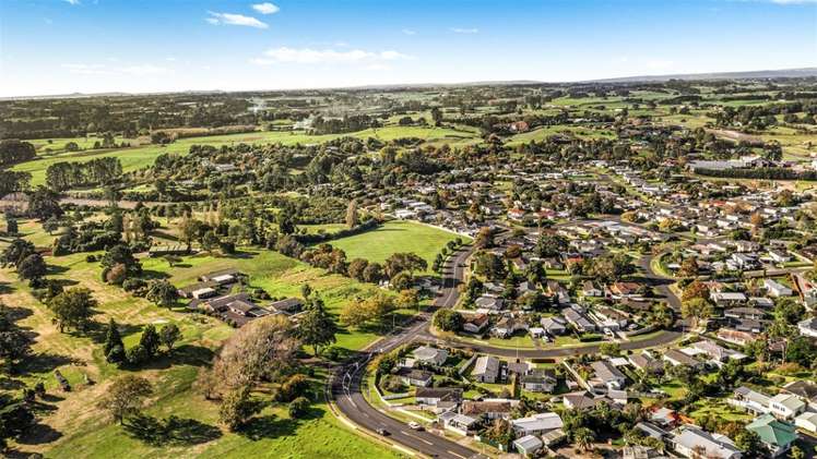 5 Hamilton Drive Waiuku_16