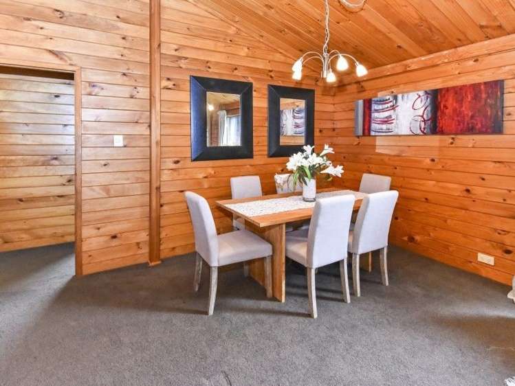 28 Hakea Place Totara Heights_9