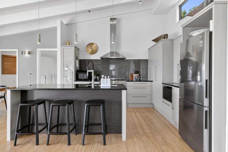 28 Commodore Place_5