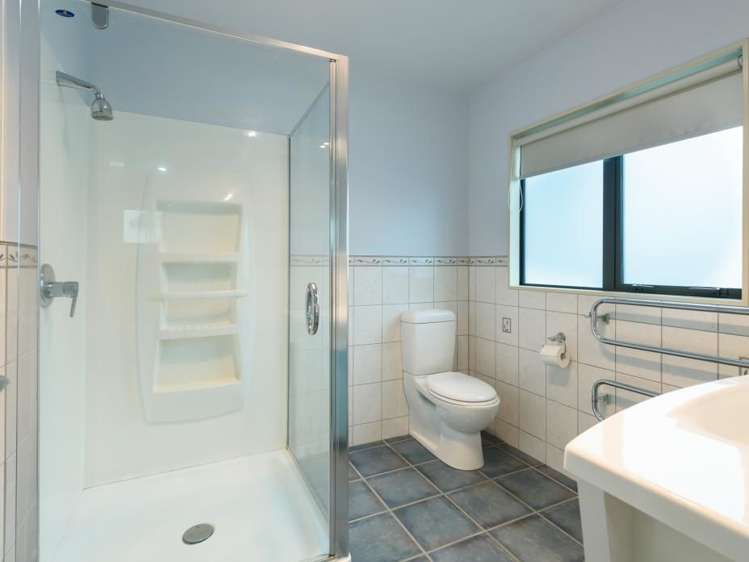 12 Bunker Way Strathmore Park_20