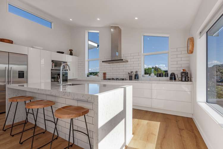 21 Adamson Road Taipa_6