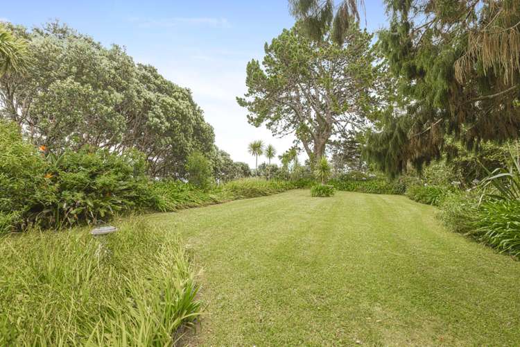 32 Pohutukawa Road Beachlands_6