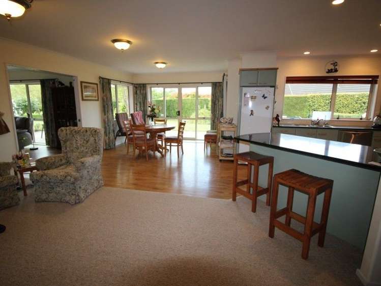 95 Amelia Place Leamington_21