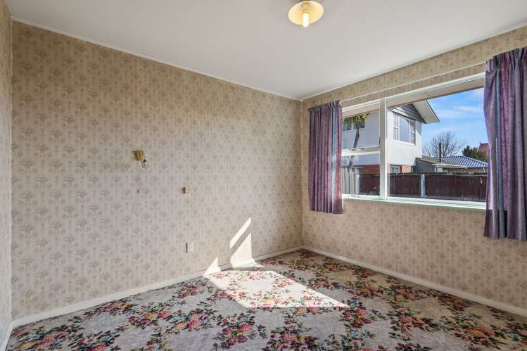 2/759 Ferry Road Woolston_6