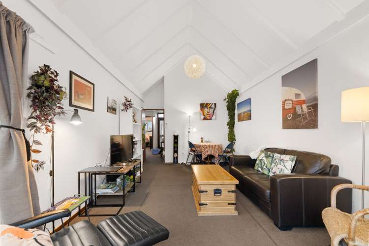 56c Oxford Street South Dunedin_1