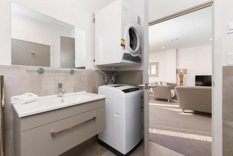 402/30 Red Oaks Drive Frankton_10