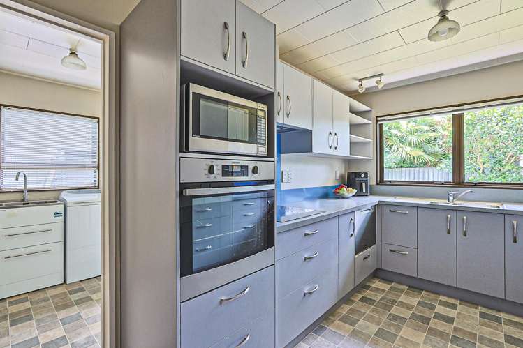 2/702 Tomoana Road Mahora_7