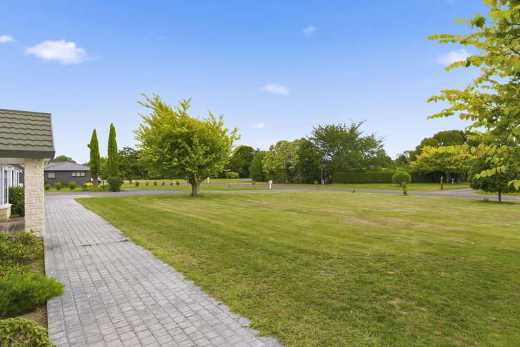 4 Lakewood Grove Levin_25