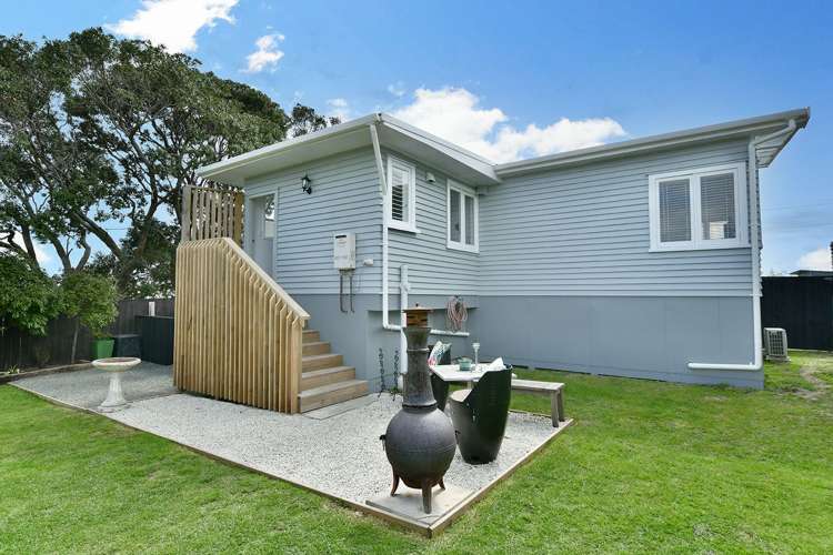 1339 Whangaparaoa Road Army Bay_18
