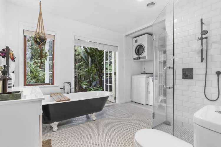 80 Waima Crescent Titirangi_13