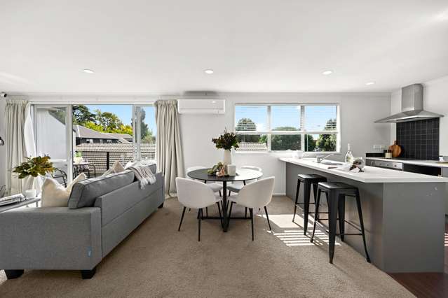 1/6 Page Place Hamilton East_1