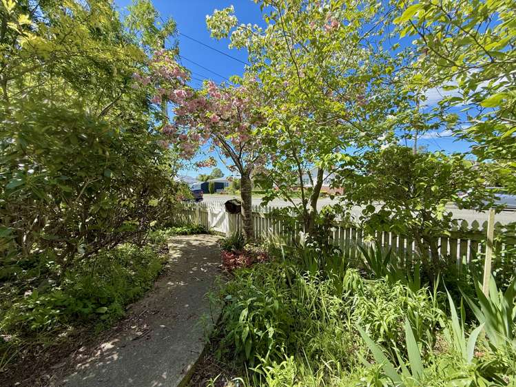 8 Paul Street Waimate_30