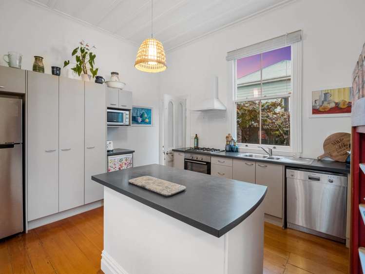 39 Ewen Alison Avenue Devonport_23