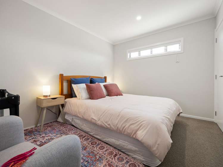 2/22 Iwi Road Baverstock_11