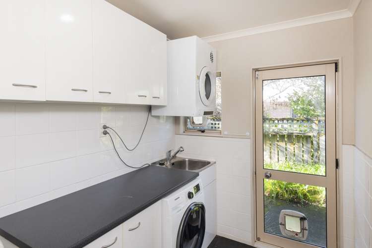 1 Island Road Whataupoko_17