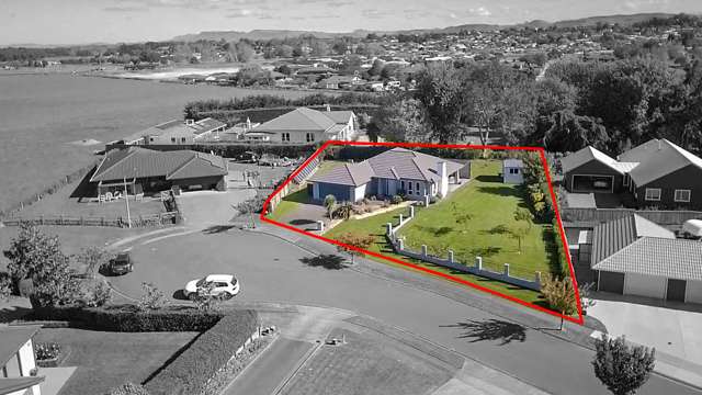 2 Ennisclare Place Waipukurau and Surrounds_1