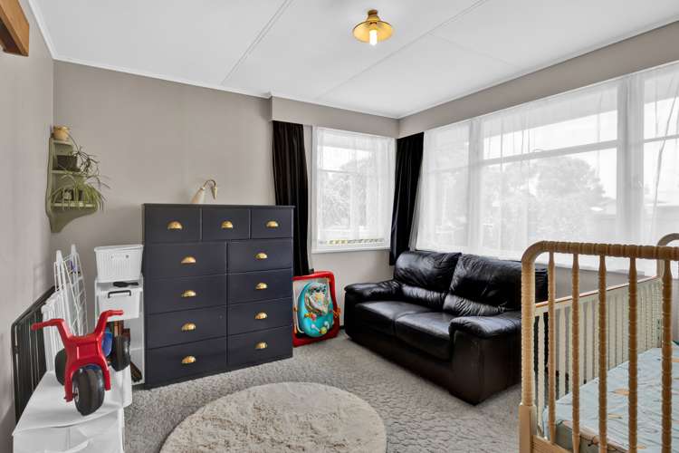 94 South Road Manaia_11