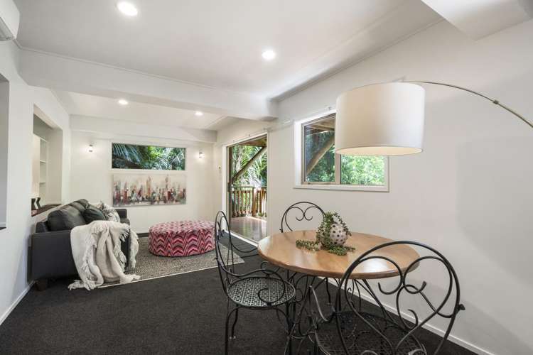 191 Scenic Drive Titirangi_13