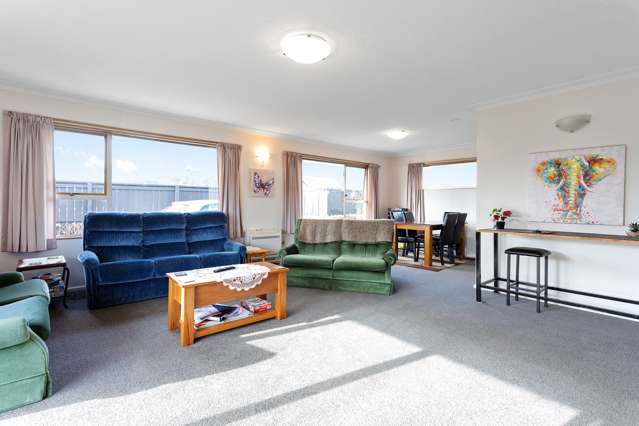 269/69a Winchester Street Merivale_3