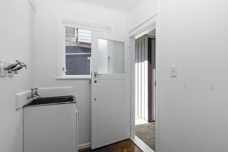 F1/165 Severn Street Island Bay_21