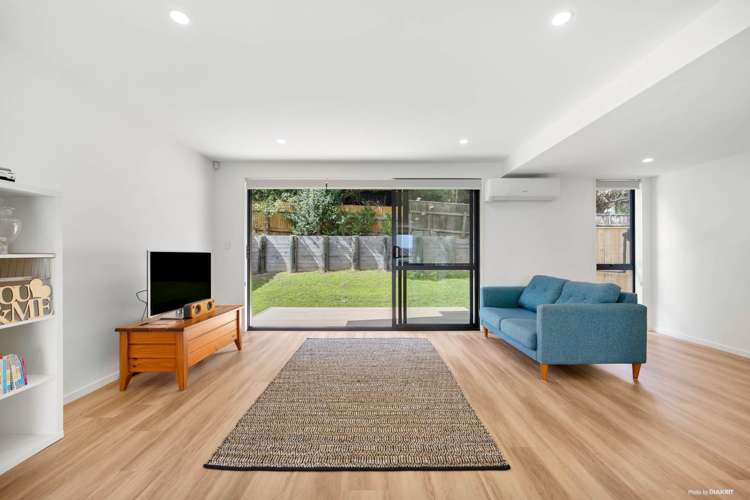 48 Seafarer Crescent Stanmore Bay_5