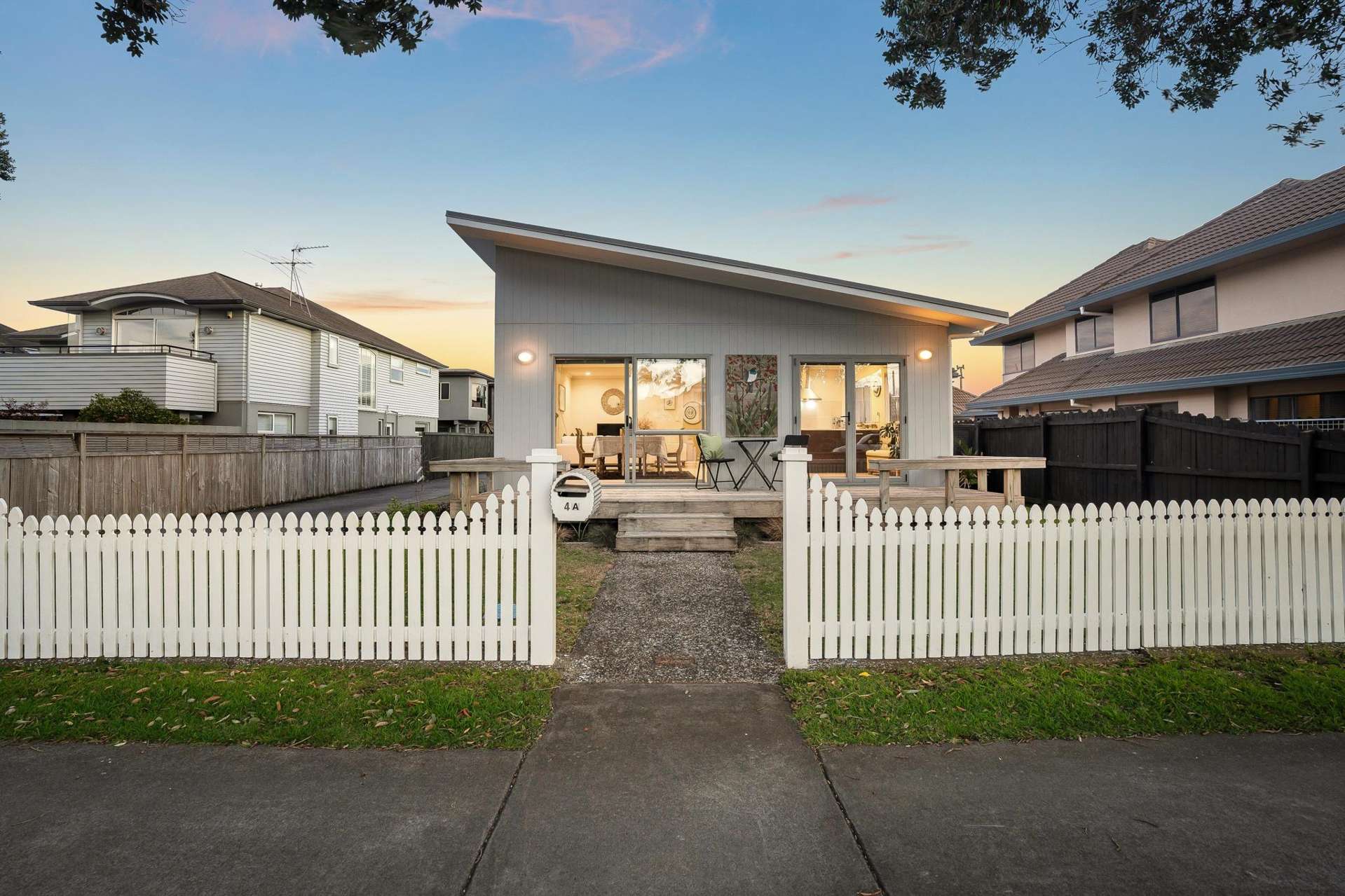 4a Eastern Beach Road Eastern Beach_0