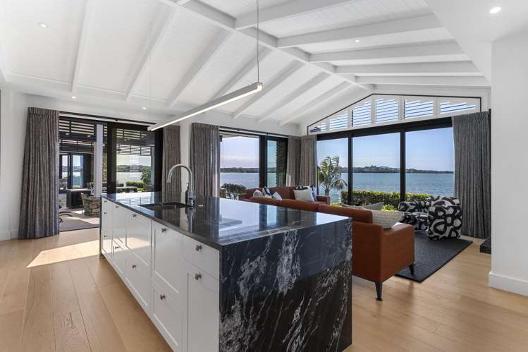 76 Bramley Drive Farm Cove_16