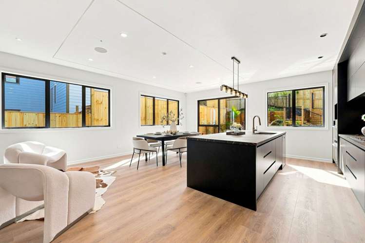 2 Antler Lane Greenhithe_11