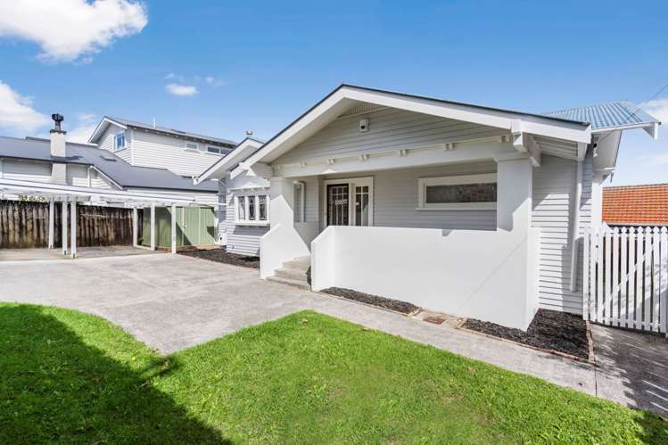 16 Jasper Avenue Mount Roskill_16