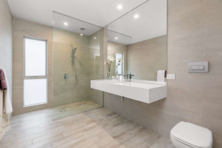 145 Okura River Road Okura_23