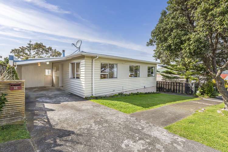24 Waiwera Crescent Maupuia_11
