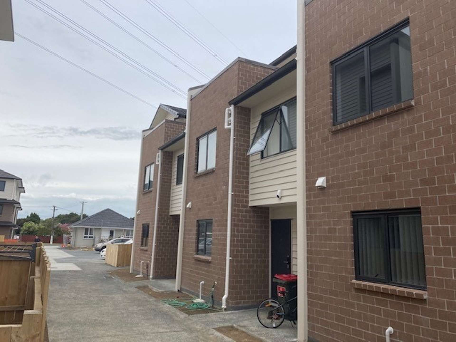 4/30 Calvert Ave Mangere East_0