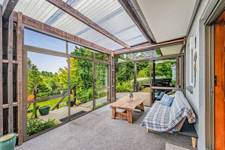 1594 Cust Road Cust_11