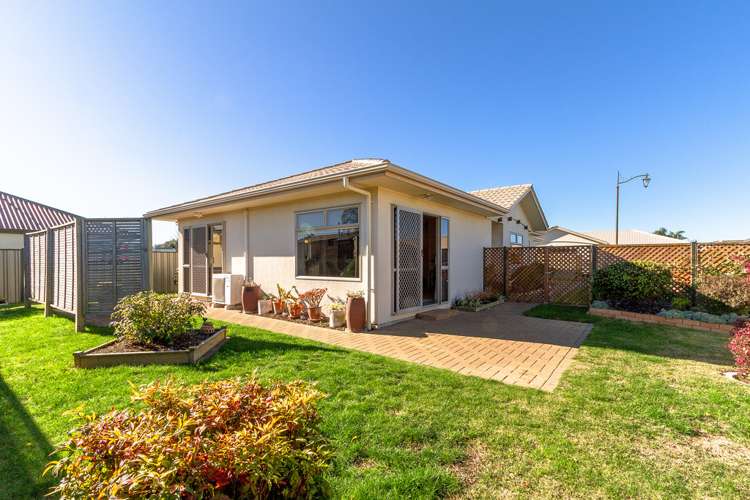 8 Ellerslie Place Taradale_1