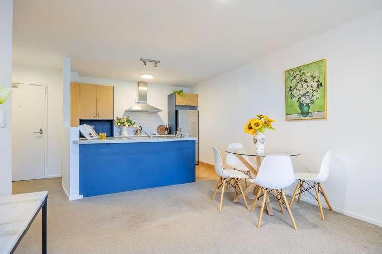 E8/30 Bute Road Browns Bay_4
