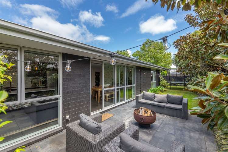 14 Riverwood Boulevard Redwood_26