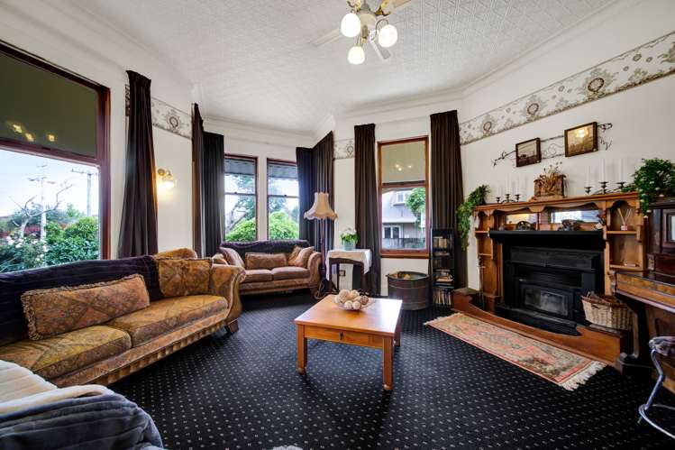 68 Collins Street Hawera_4