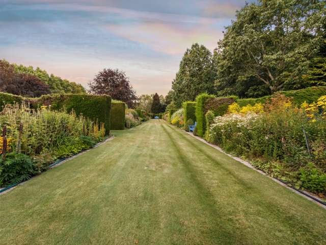 Trott's Garden - A Rare Lifestyle Opportunity