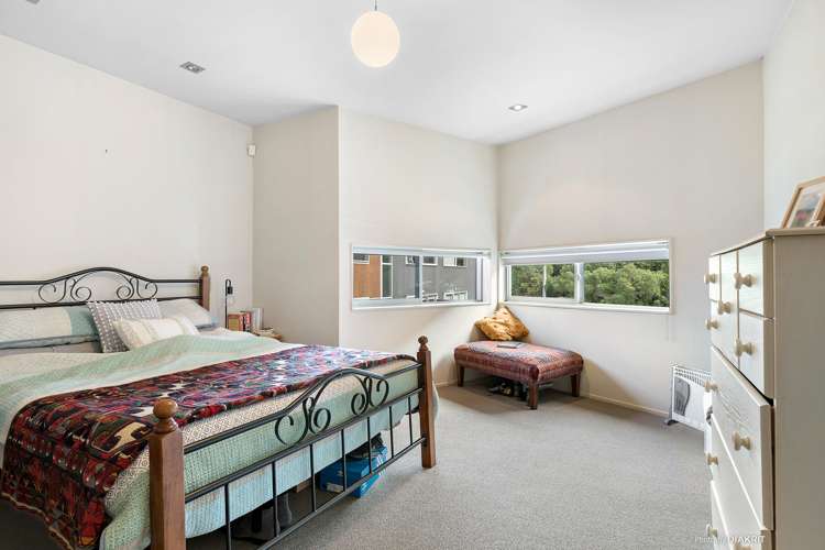 6/2 Onslow Road Khandallah_11