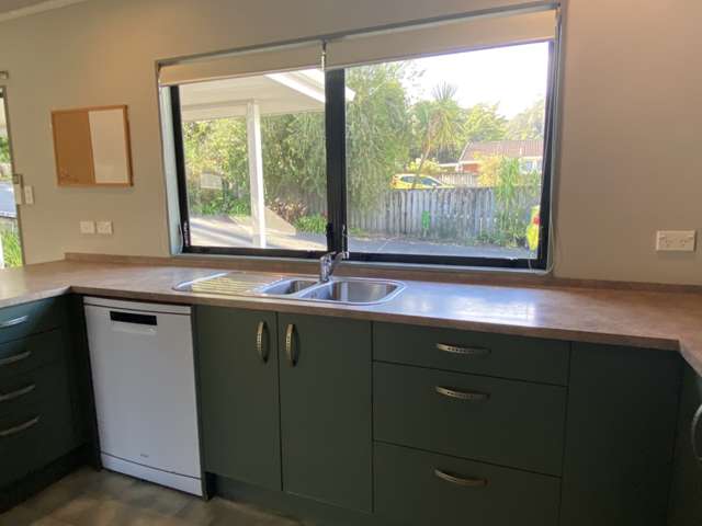 A/14 Vale Road Parahaki_4