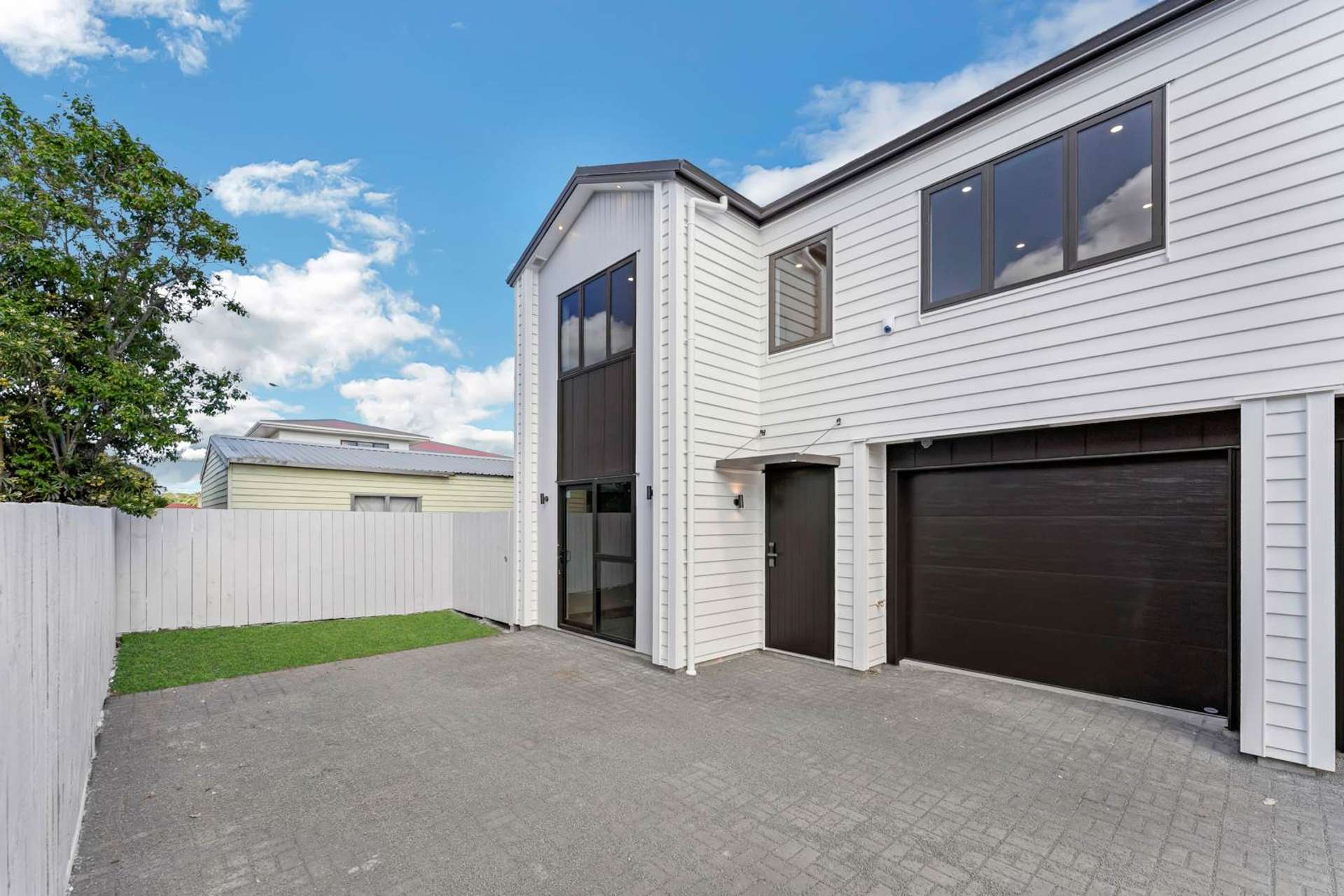 8D Gardiner Grove Mangere East_0