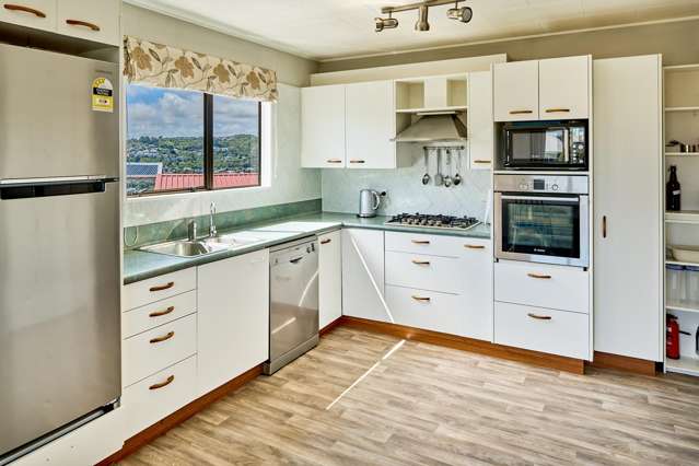 33 Clipper Street Titahi Bay_2