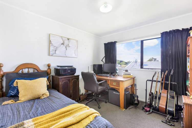 1/296a Triangle Road Massey_12