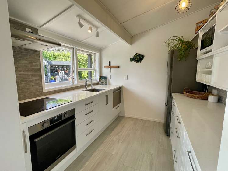 50 Matua Road Matua_8