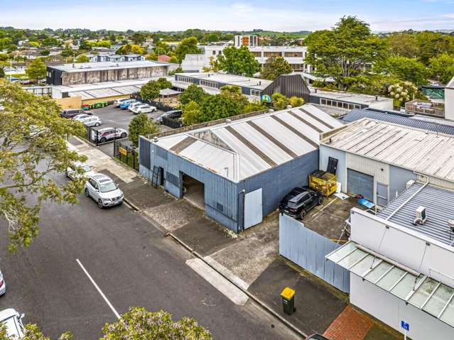 1B Harrington Avenue Pukekohe_1